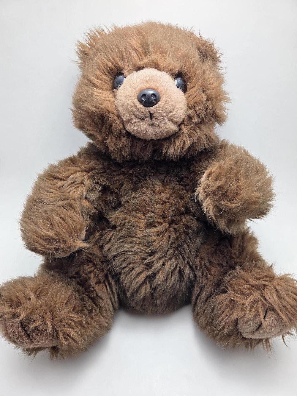 Ty Classics Collection “Magee” the Teddy Bear 1990 No Hang Tag (12 inch)
